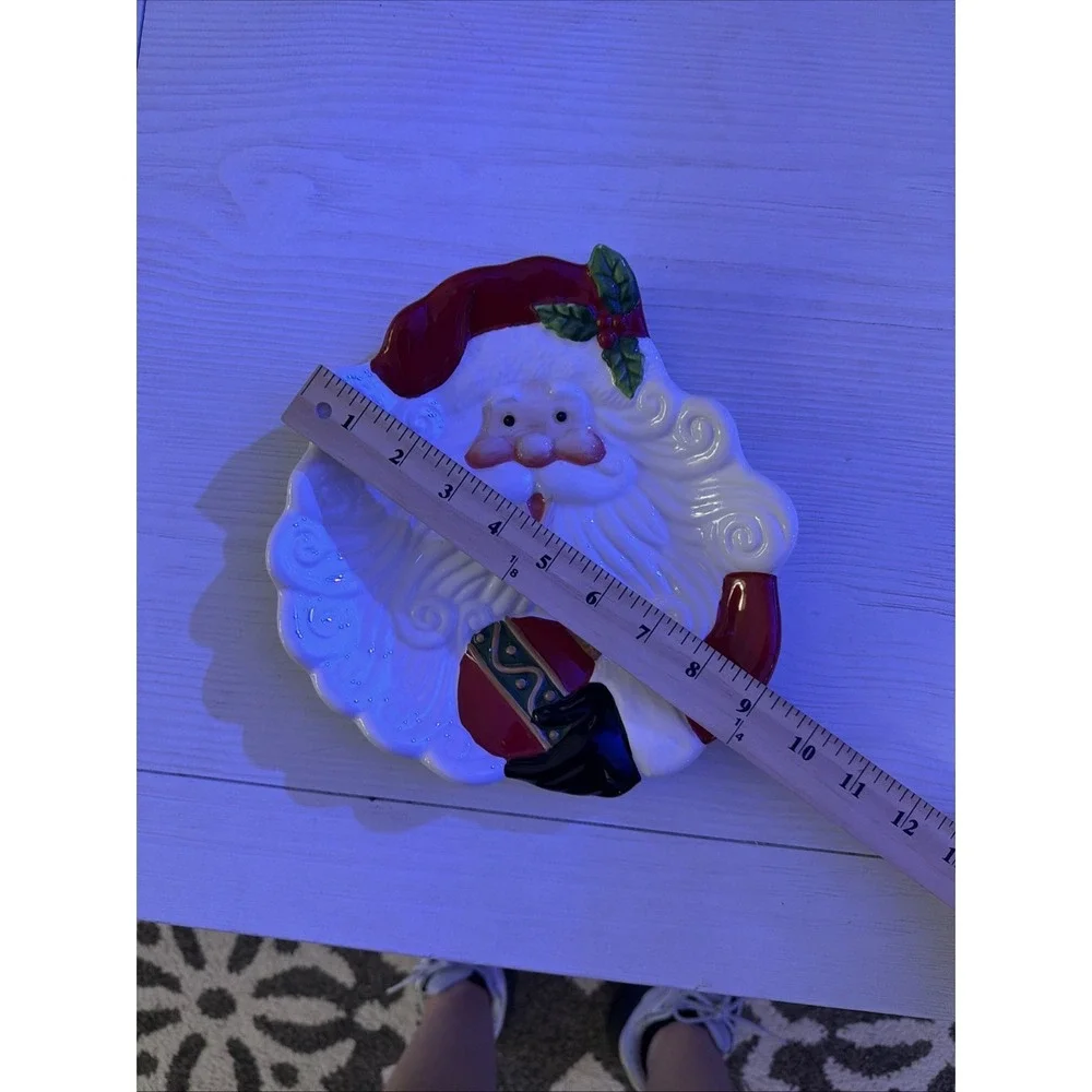 Unbranded Santa Claus Serving Plate Christmas Large White Red Good Holiday Decor